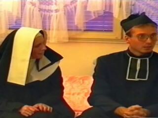 他妈的 nuns: 美国人 爸 xnxx 高清晰度 色情 视频 29