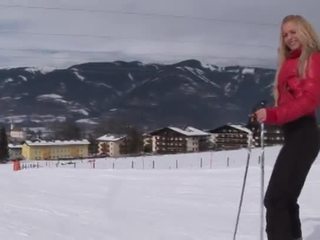 Eroberlin anna safina rusiškas šviesiaplaukis slidinėti austrija atviras viešumas