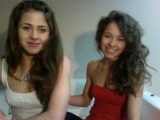 Erotic Show Polish Teenagers Twins (dziewczynka17 from showup)