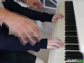 Sammie daniels sucks na klavír ale fucks jako a pro