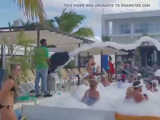 Jamaika medence buborék buli, ingyenes jamaican porn� a1