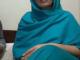 Σέξι ινδικό aunty με lover possing αυτήν βυζιά & p