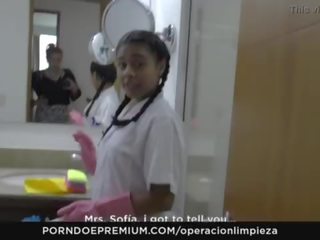 Operacion limpieza - latina colombian empregada cona licking chefe em lésbica caralho