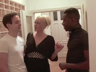 Mature wife fucks with a black man to fuck her hardcore with his black cock Porn Videos