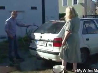 Wife Finds Her Old Mom and BF Fucking in the Garden.