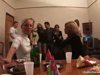 парти, колежанки, college girls fucking